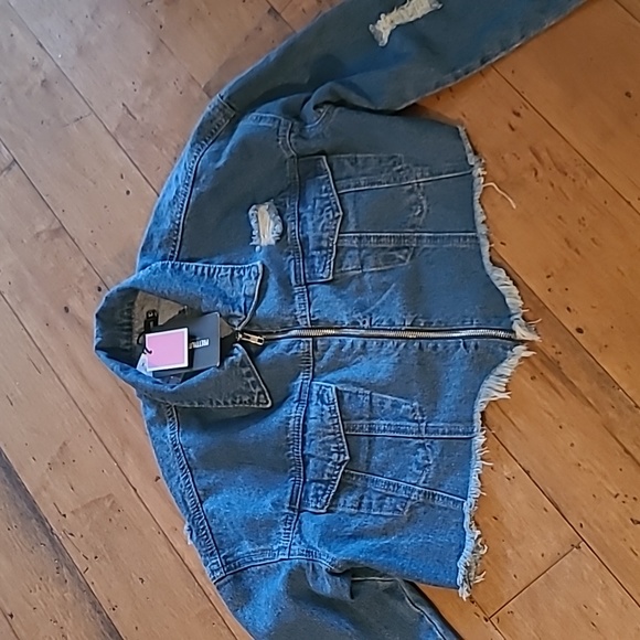 NEW! Pretty Little Thing Denim Jacket - Picture 3 of 6